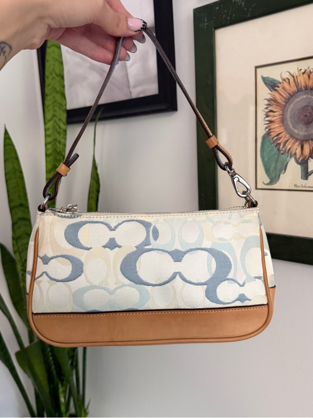RARE Optic Blue Coach Demi Baguette - Picture 6 of 9